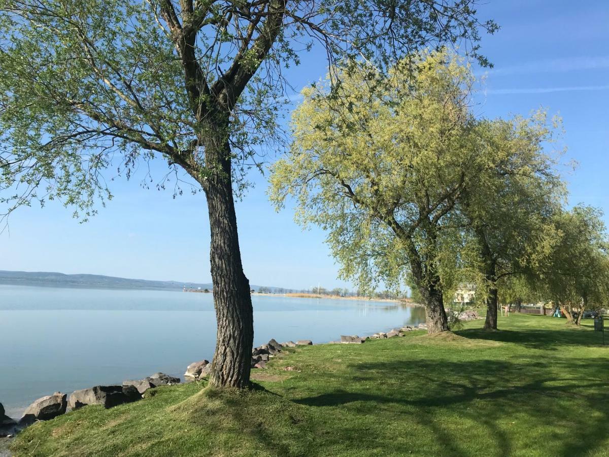 Balatonszemes Small House Eksteriør bilde